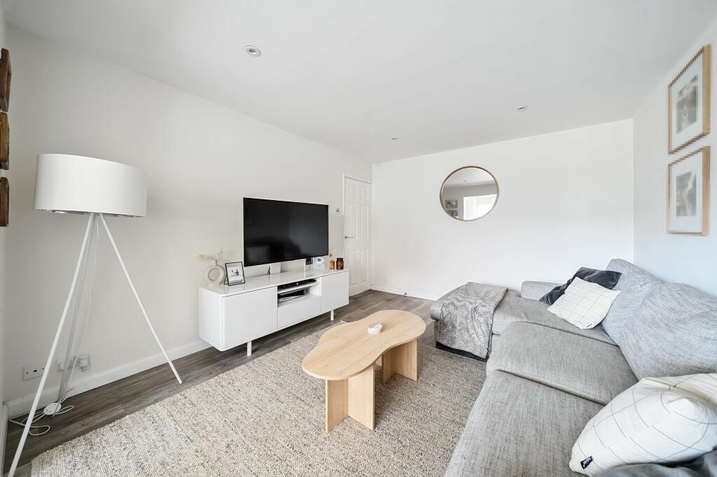 Extended Lounge