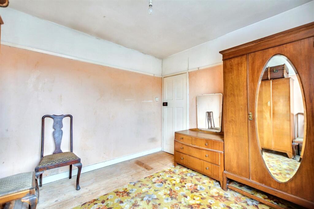 Bedroom 2_2.jpeg