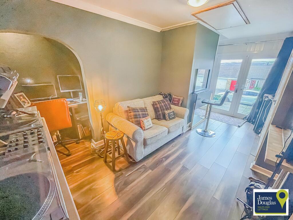 MusicRoom2