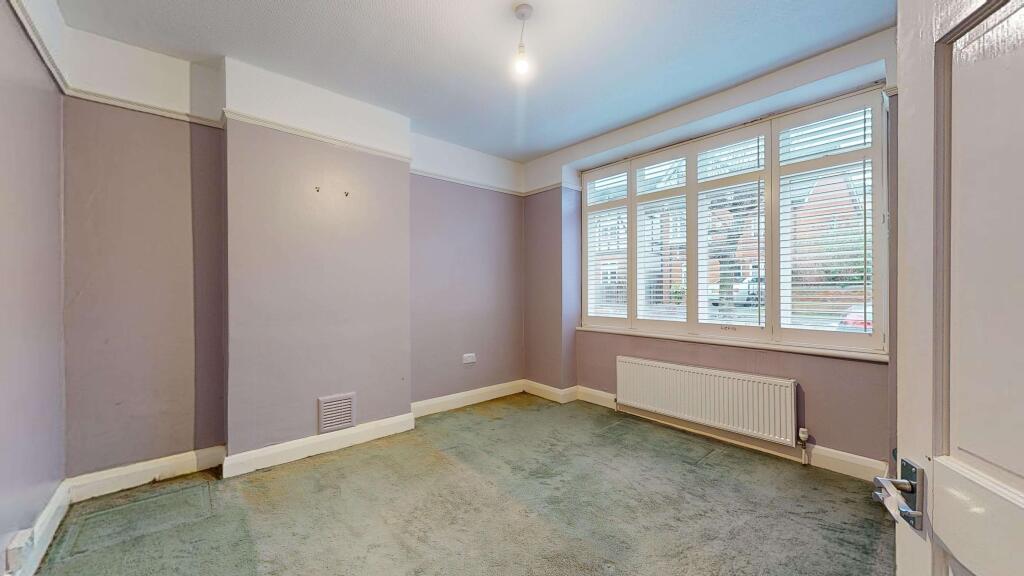Flat A, 32 Ethelbert Road, Raynes Park, London, SW20 8QE