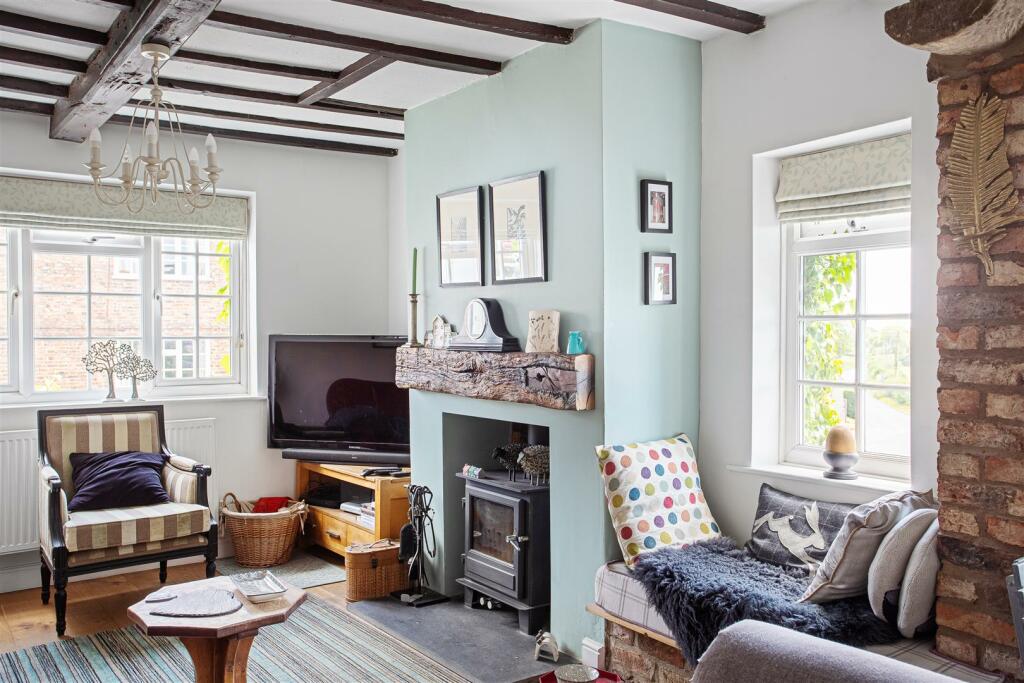 Forresters_Cottage_11.jpg