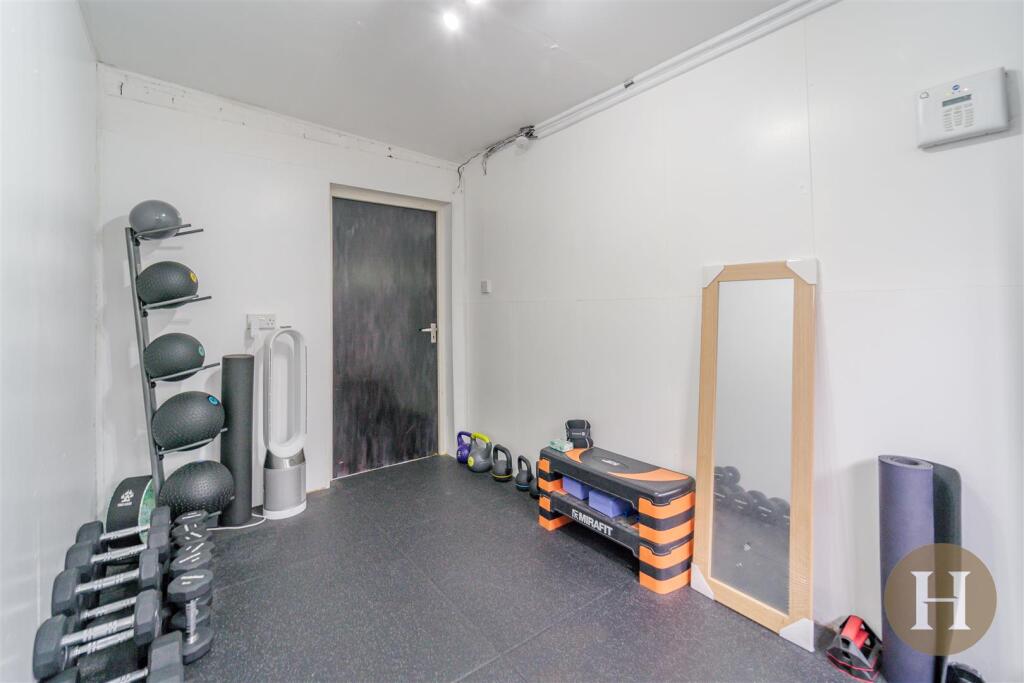 Hadleigh Estate Agents-14.jpg