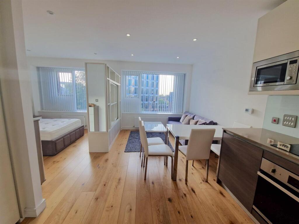 WhatsApp Image 2023-10-09 at 16.58.32 (1).jpeg