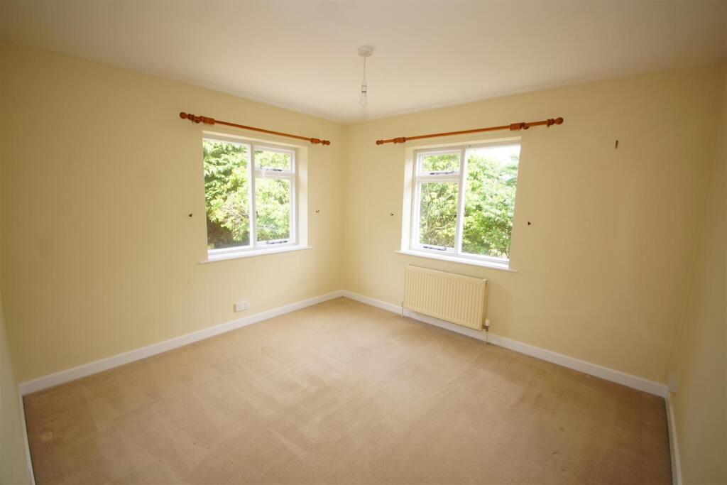 2 Slaughter FC Bedroom 1 (1).JPG