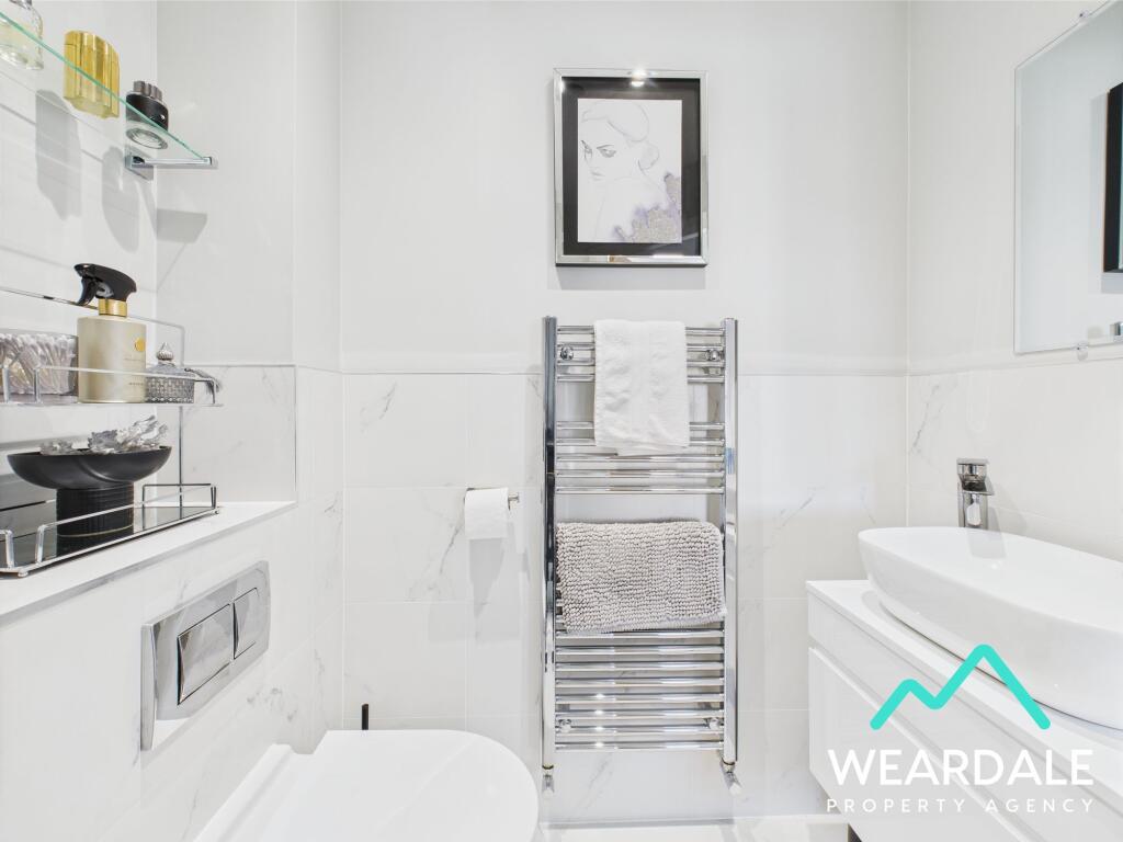Bedroom 1 En-suite