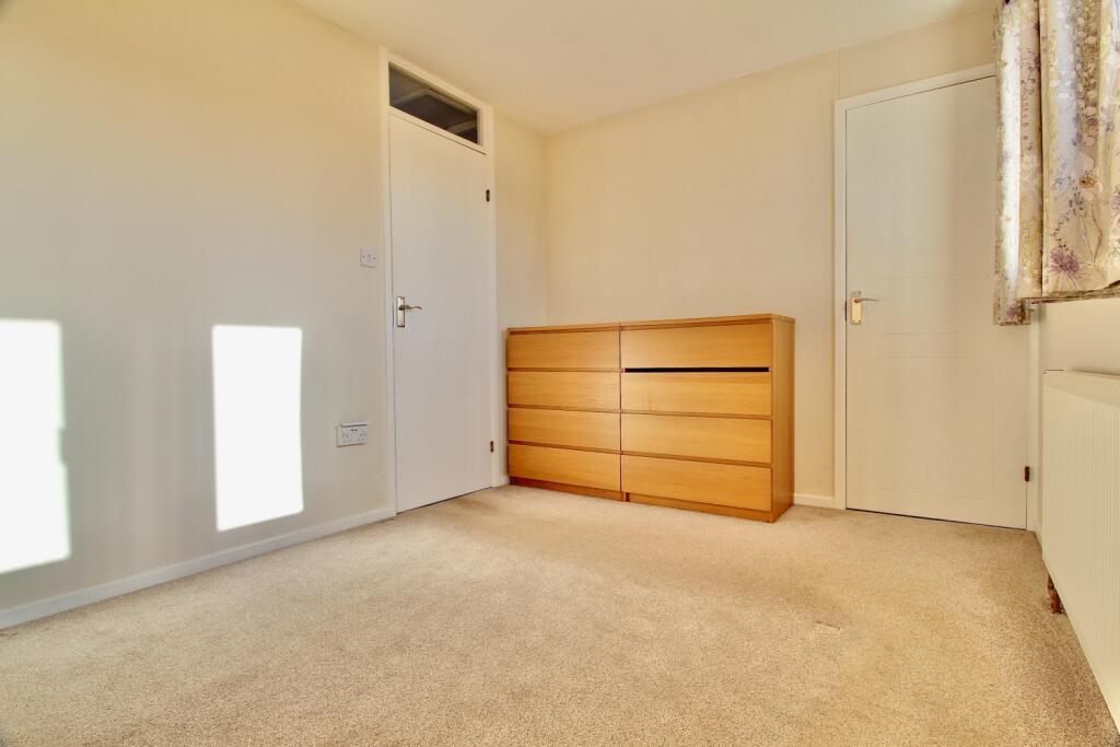 Bedroom 1 - reverse view