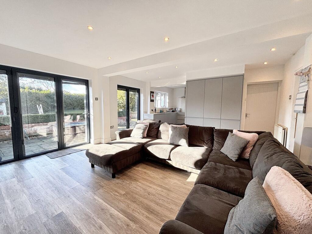 Kitchen/Diner/Family Room