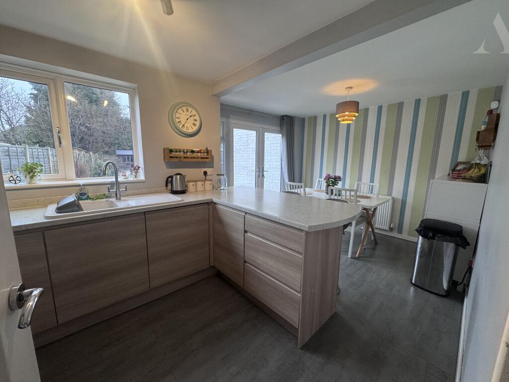 26 Quinton Close kitchen x 3