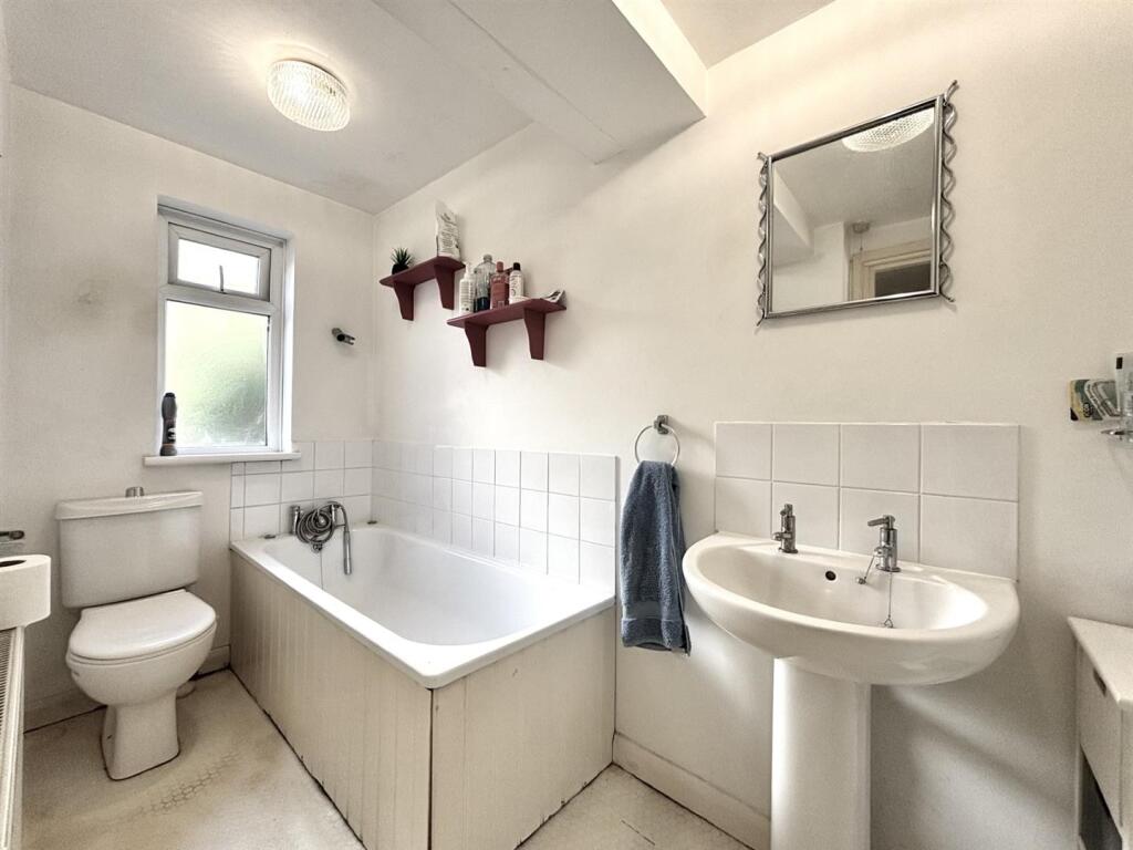 Downstairs Bathroom.jpg