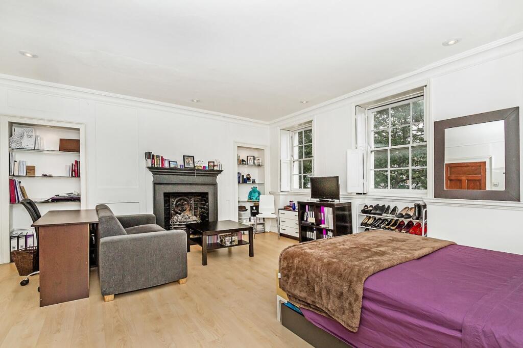 studio close to A...