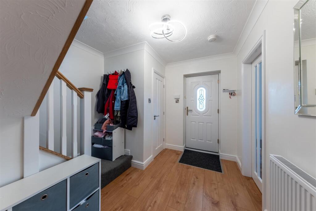 14 Carnoustie Close-016.JPG
