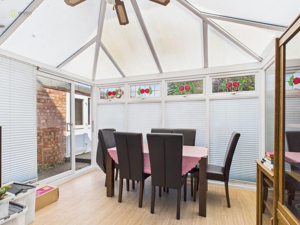 CAM03830G0-PR0136...