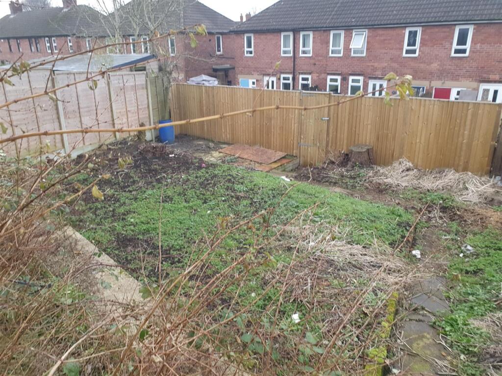 ADDITIONAL OUTSIDE PHOTOGRAPHS