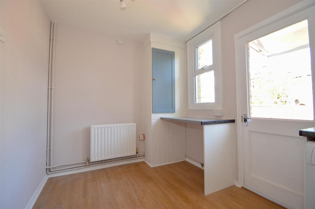 ## Breakfast Area.jpg