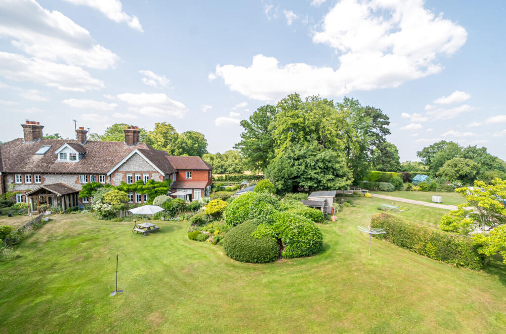 1313605-7-68592d7...