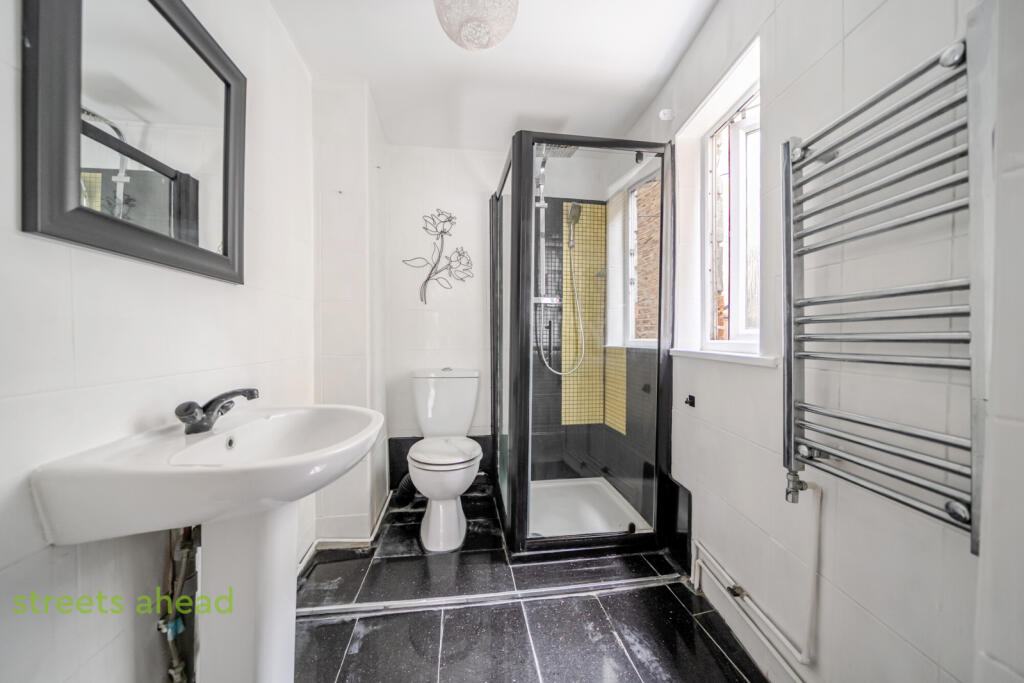 ee78218c-2f02-4e4...