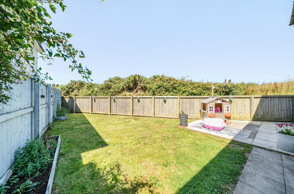 1320587-16-687104...