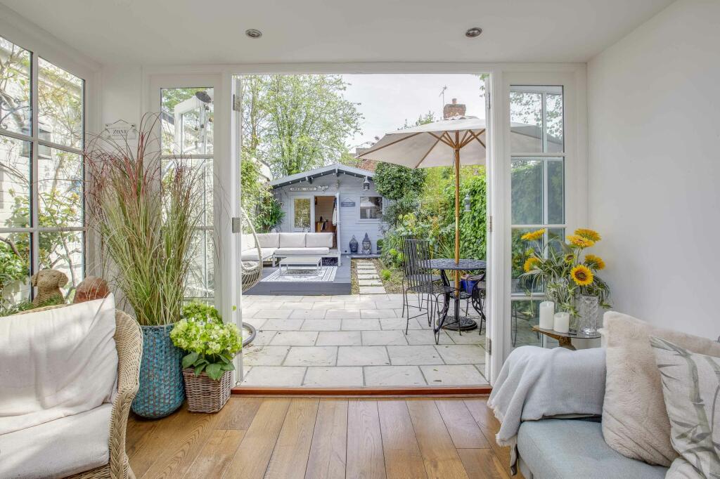 View to gdn