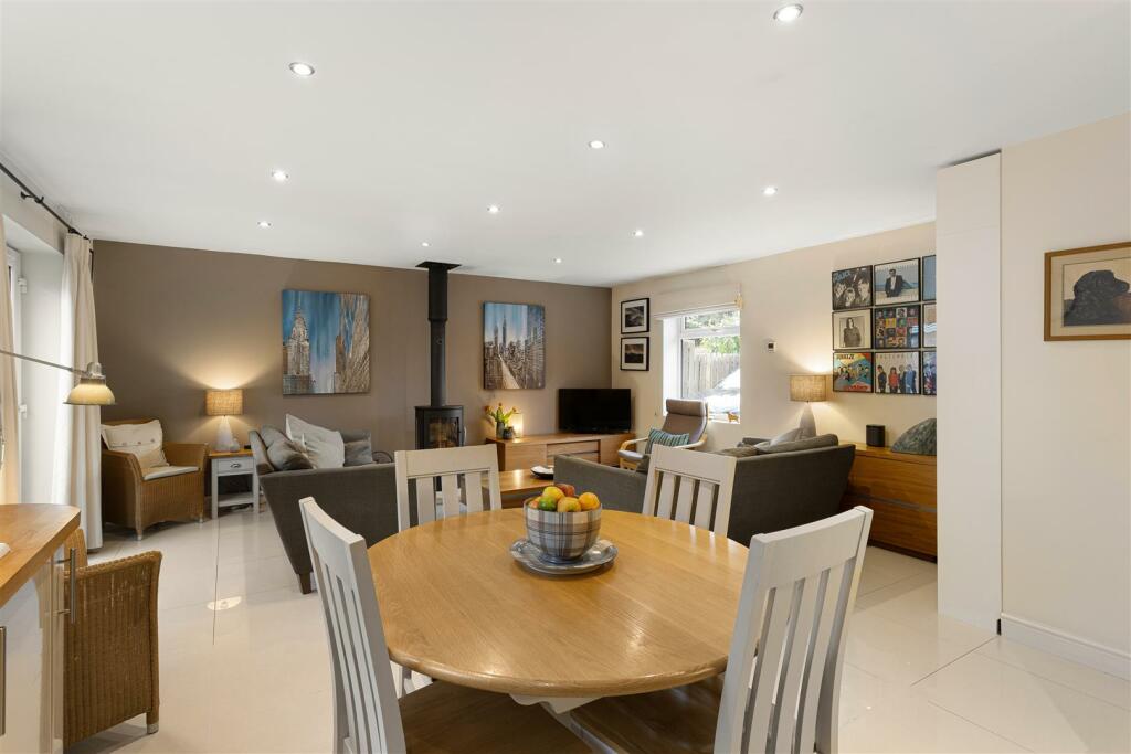 LIVING SPACE