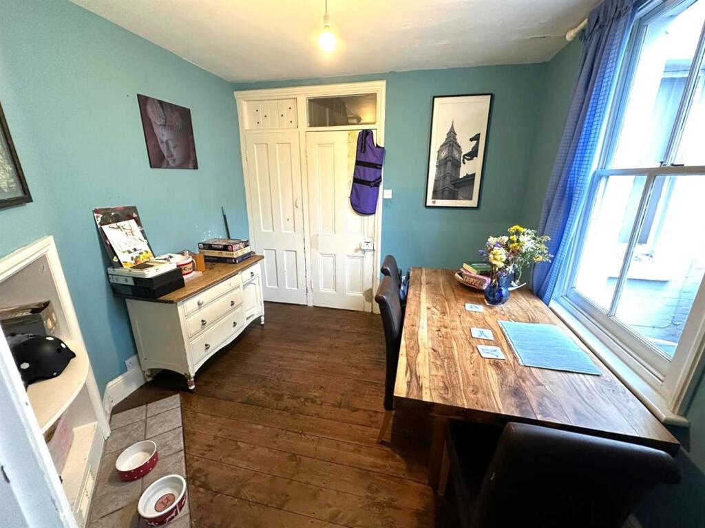 Breakfast room.jpg