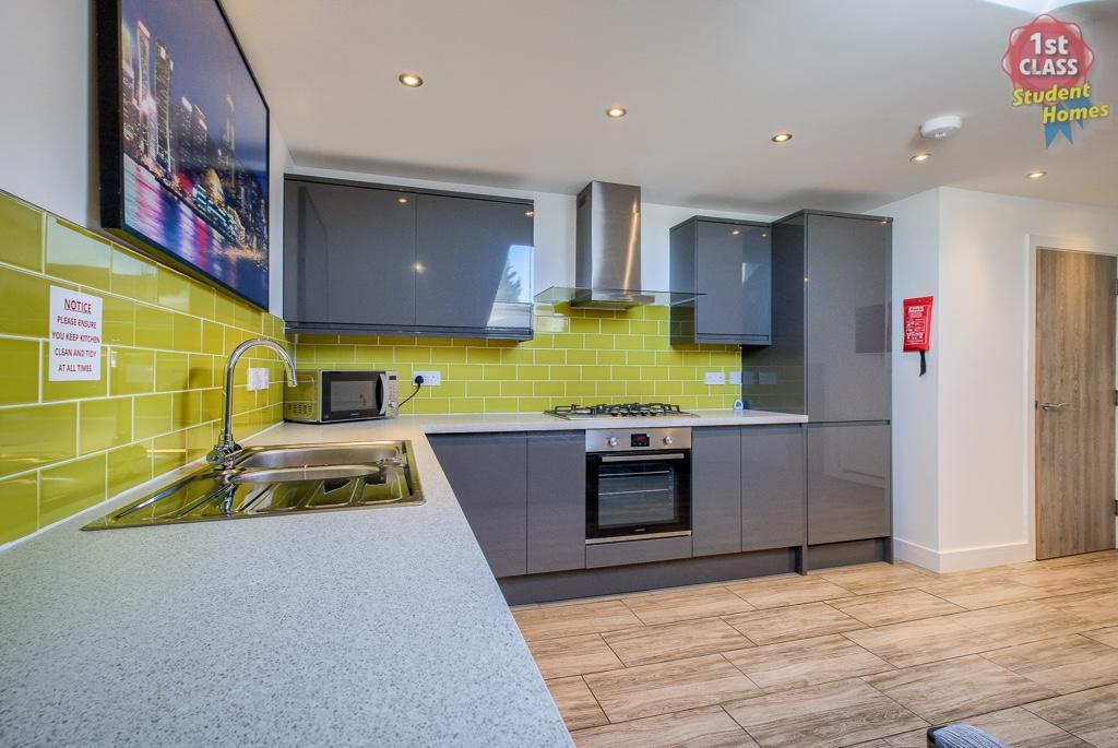 Kitchen/Living Room 