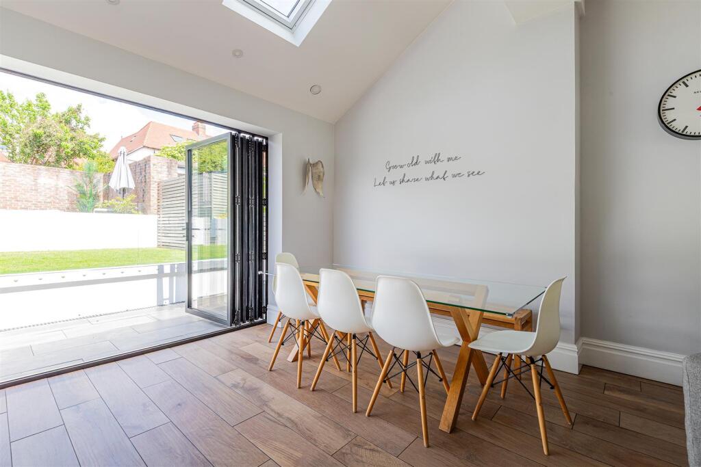 Winchester Avenue 21-32.jpg