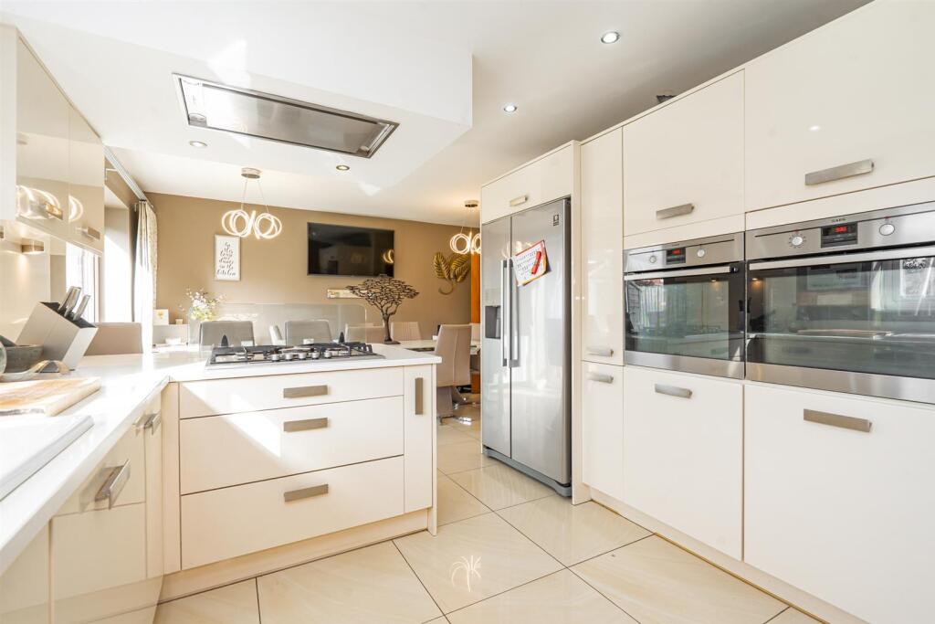 Kitchen / Diner