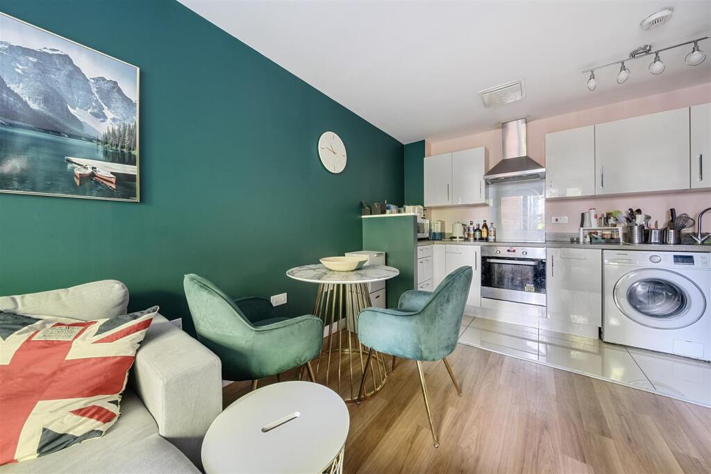 Dining area.jpg