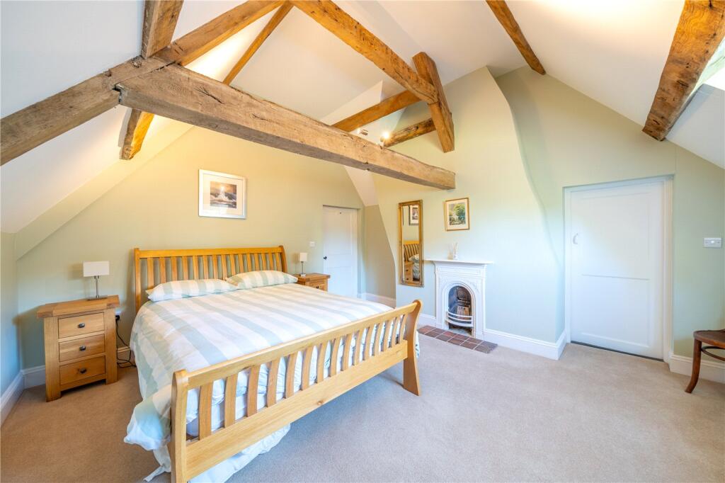 Bedroom Eight