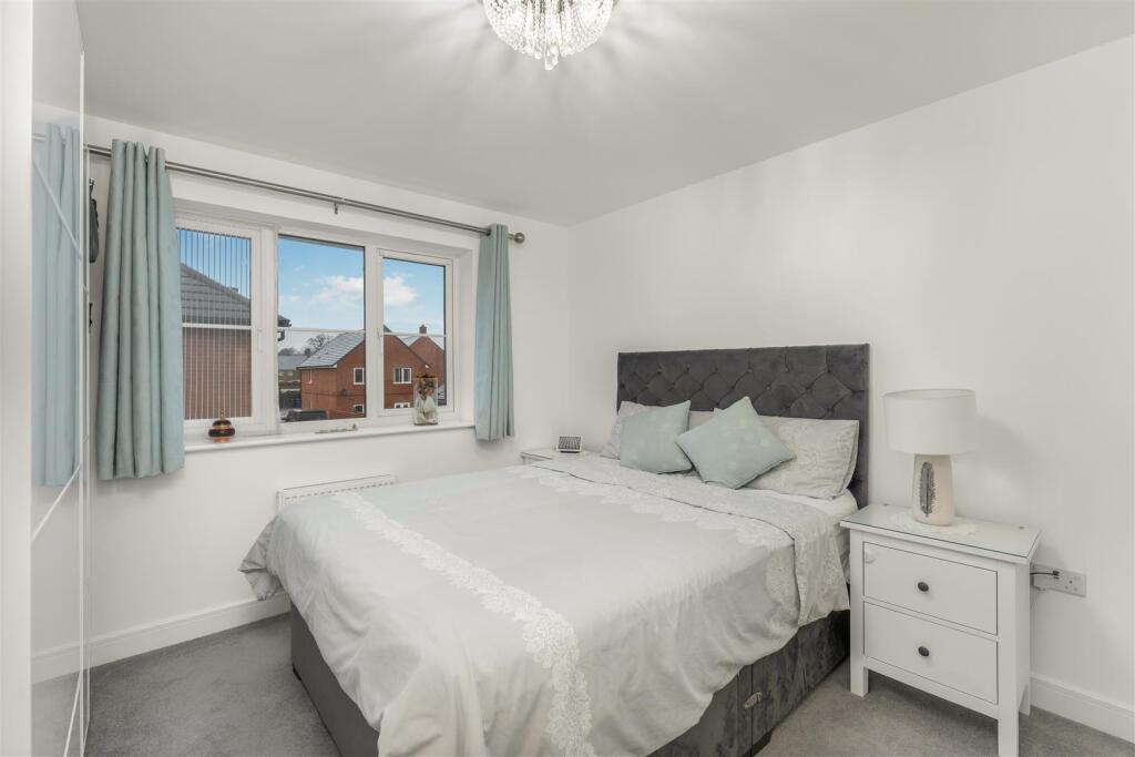 9 Poulter Road, Banbury-19.jpg