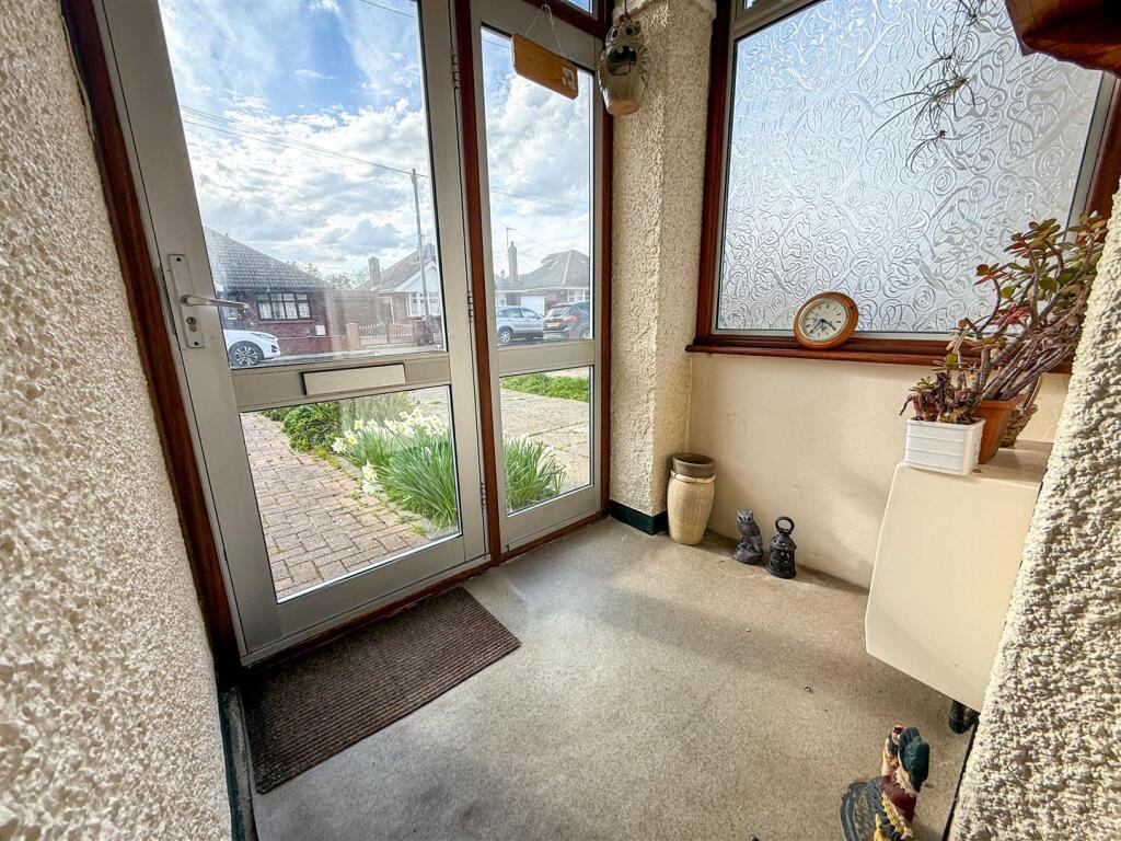 ENTRANCE PORCH