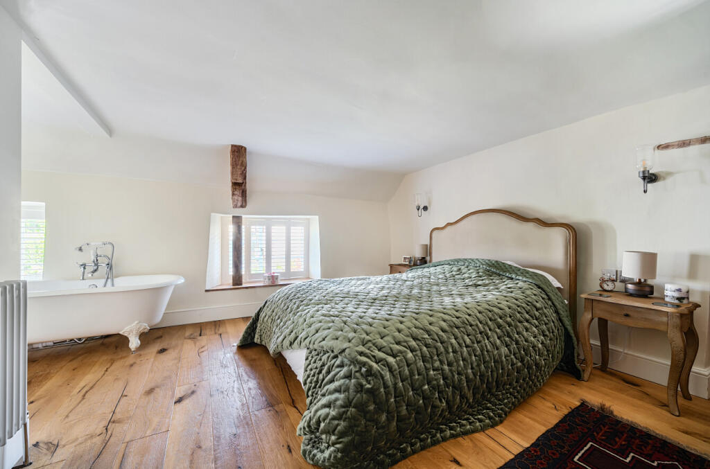 1343110-1-68a9213...