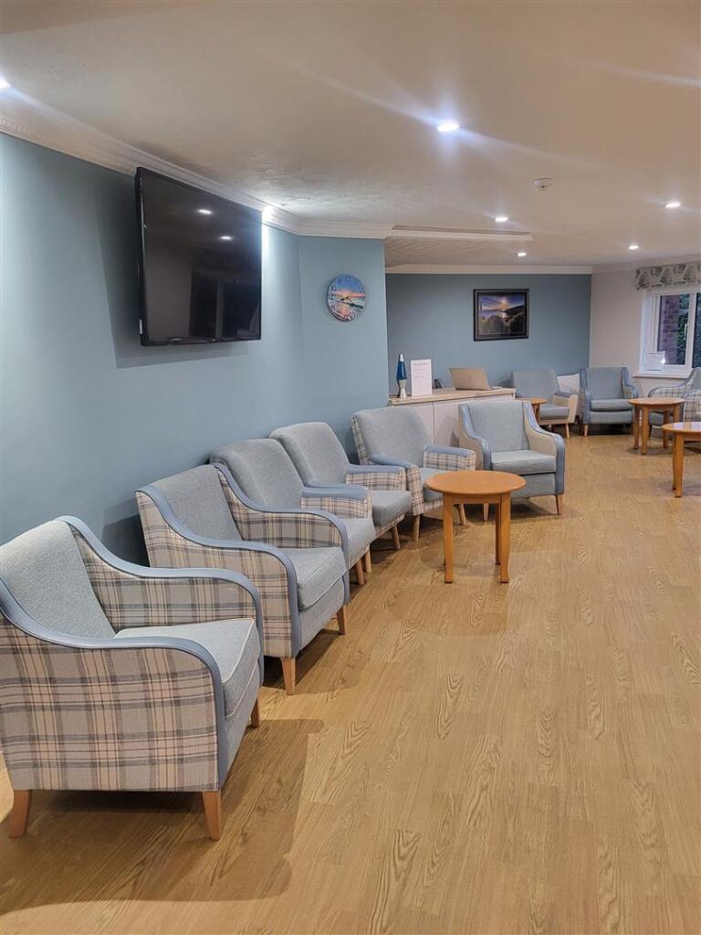 Owners Lounge 2.jpg