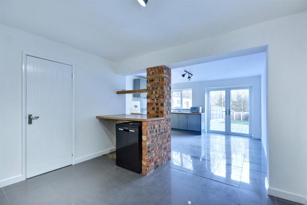 Kitchen Diner_1.jpeg