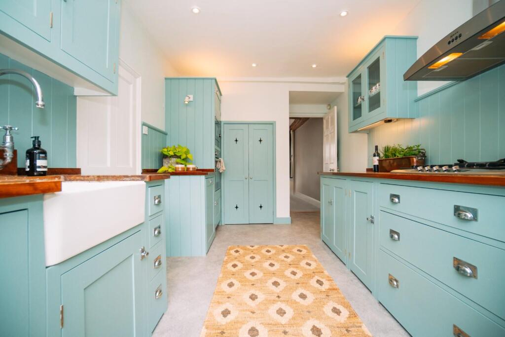 14 Guildhall-56 [Kitchen] 02.jpg