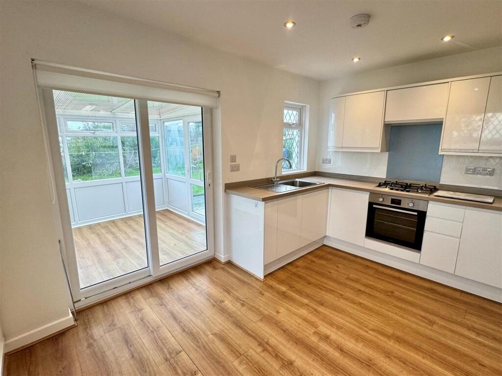 18 Whitegate Road Kitchen