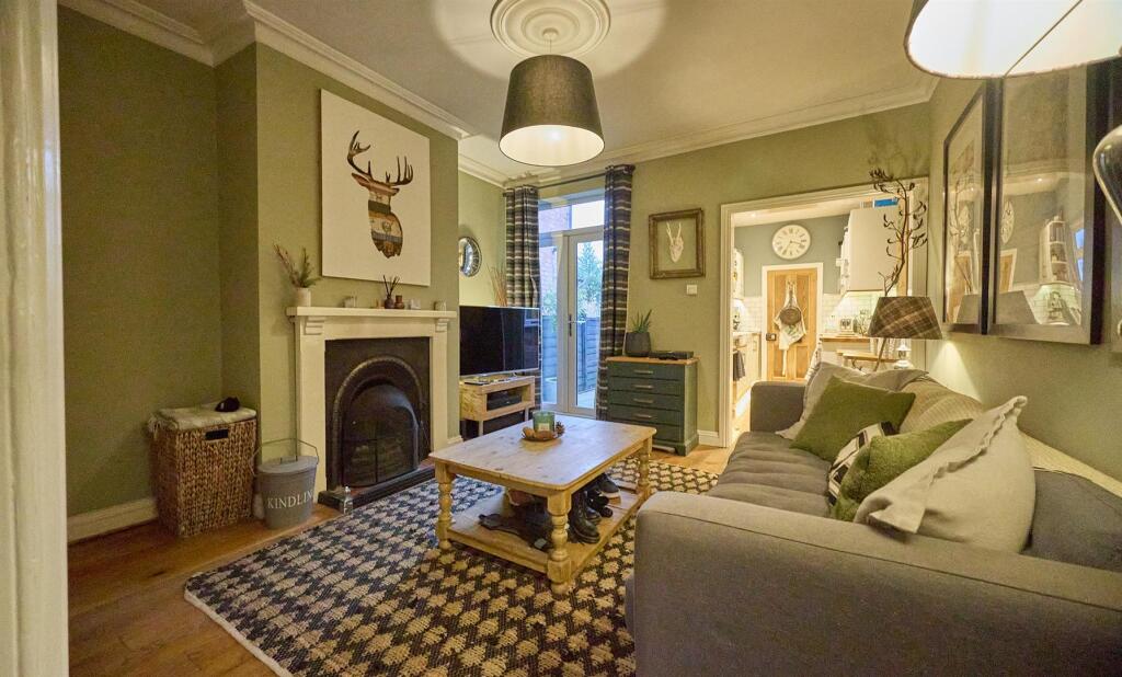 Rear Lounge