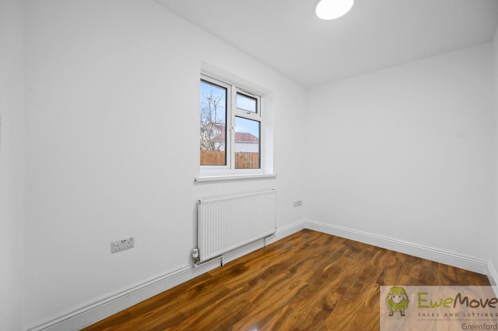 RCEWEMOVE- 153A sutton lane- bedroom 3 (1)