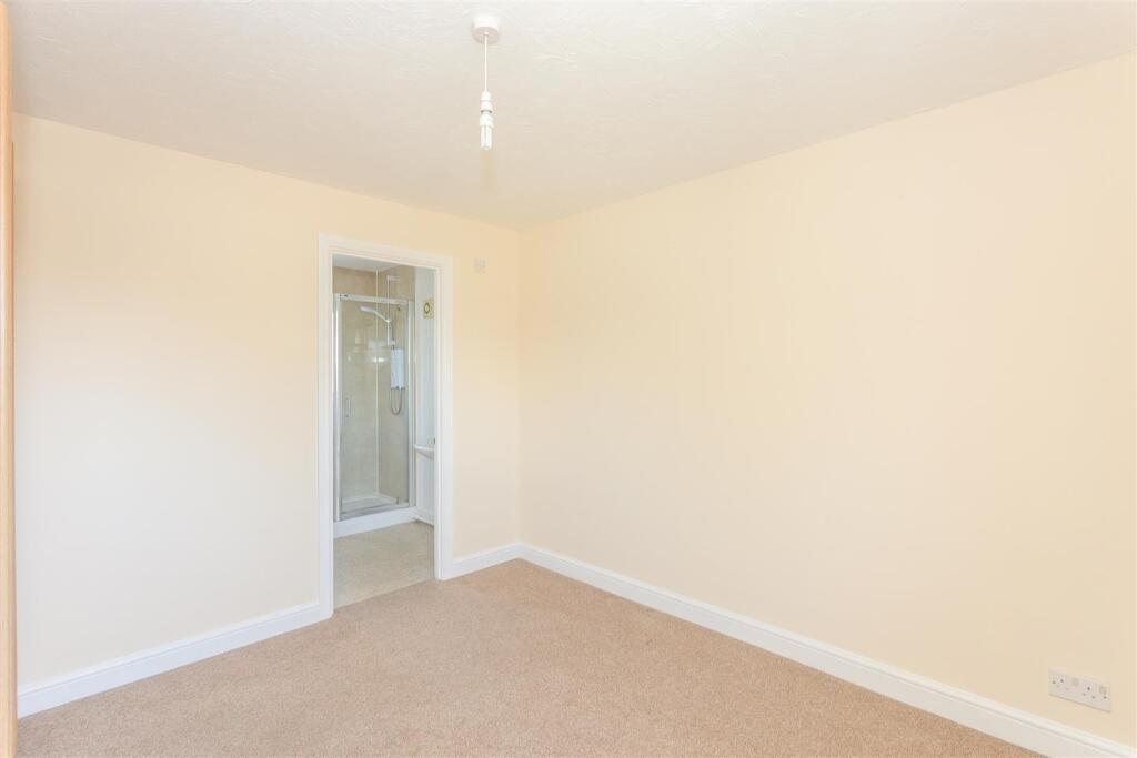 Bedroom One1.jpg