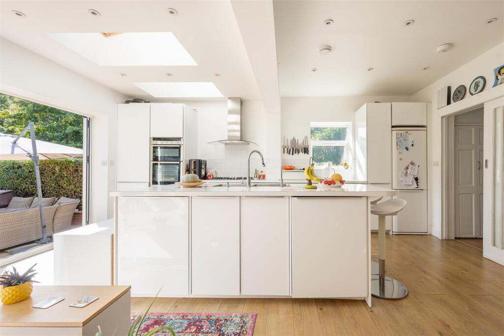 Kitchen-3.jpg
