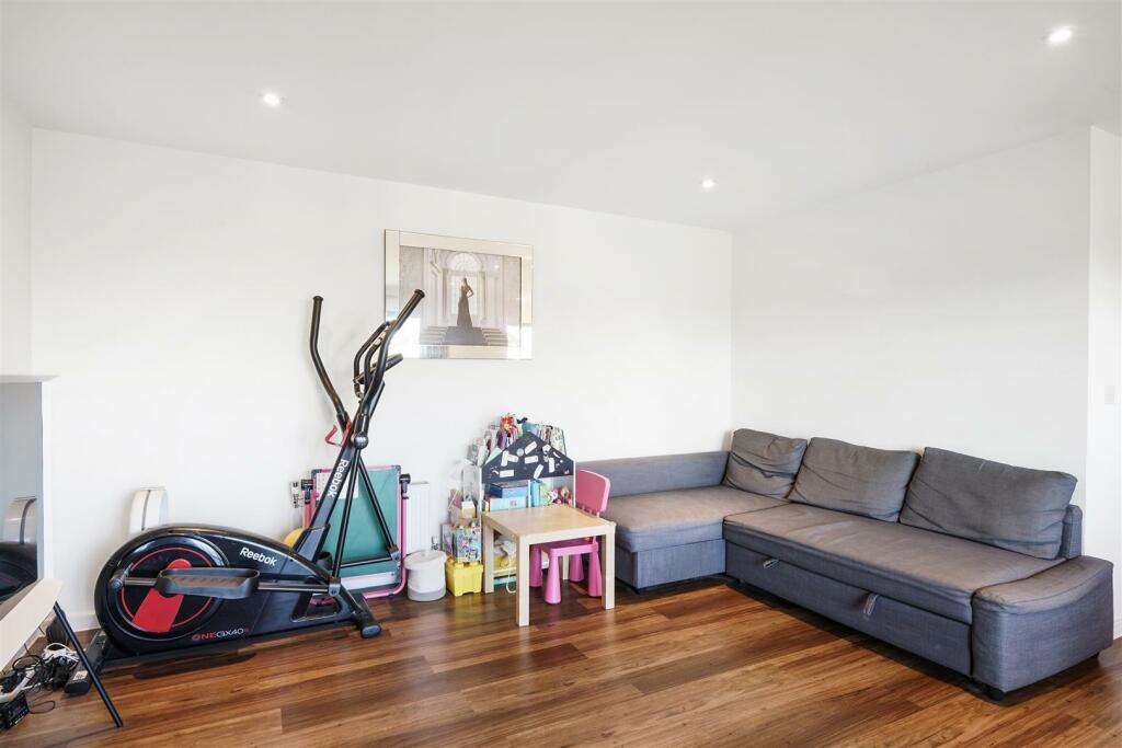 45 Williams Way - 59VVokLYthuEsbTTfxJe.jpg