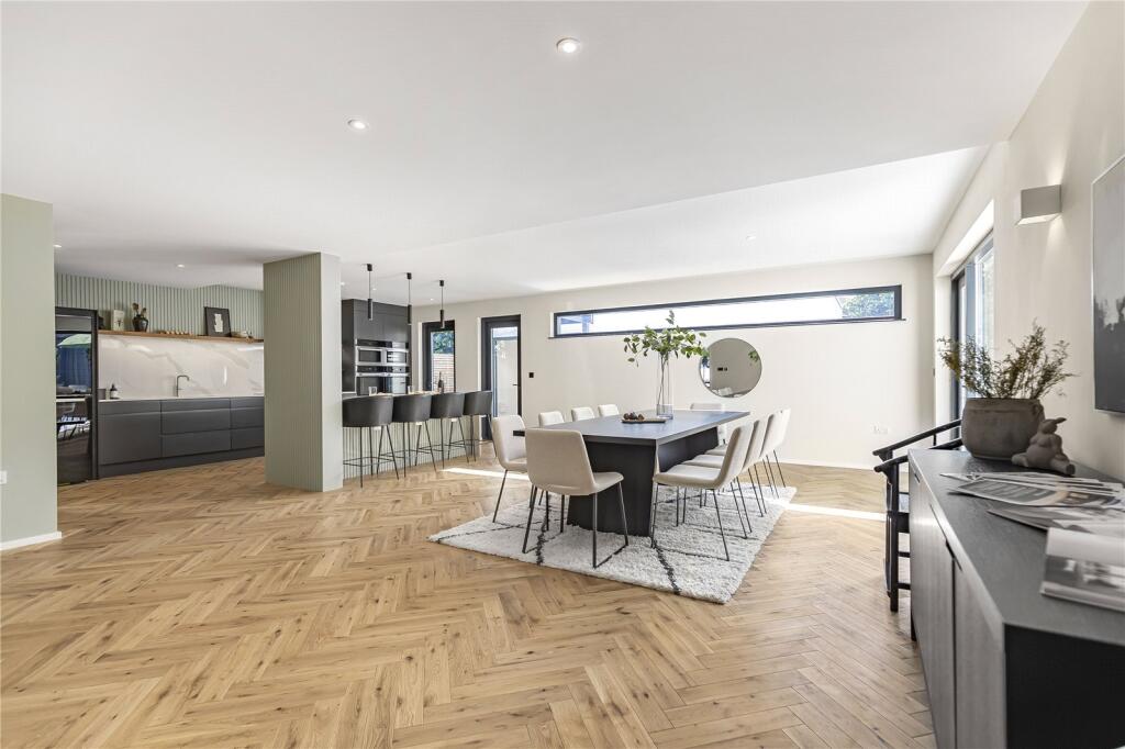 Kitchen/Dining Room