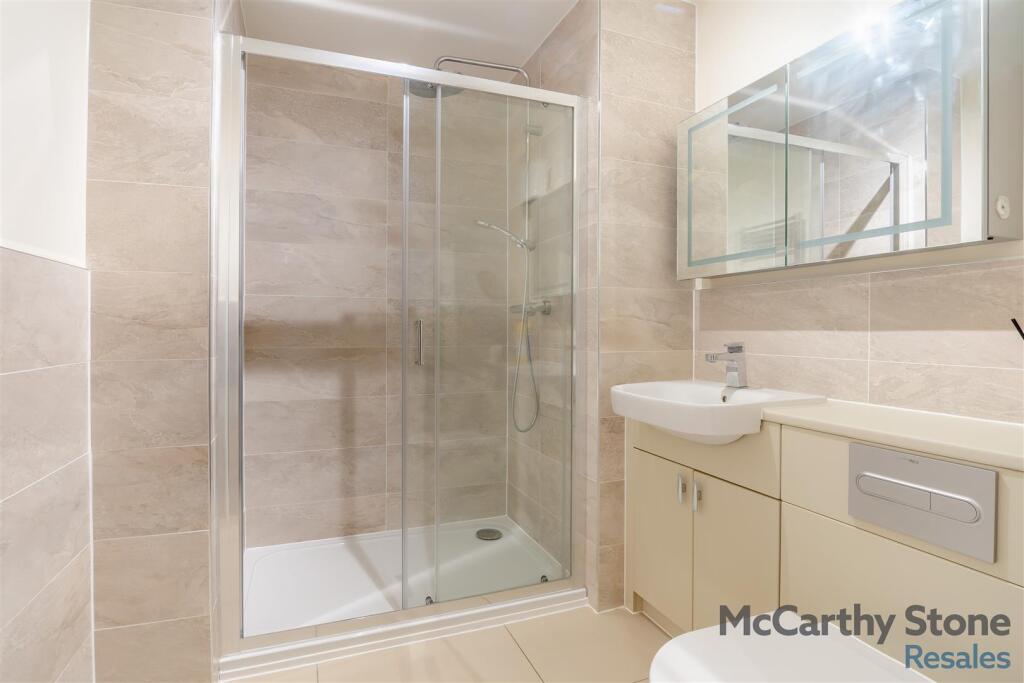 8646880-interior08.jpg