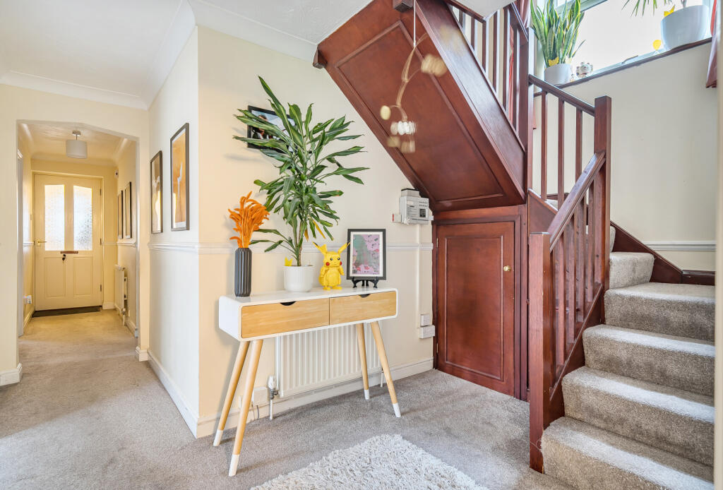 1373307-11-690e1e...