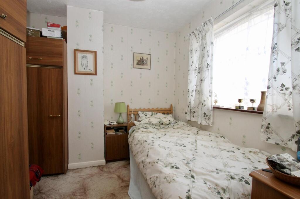 Bedroom 2.jpg