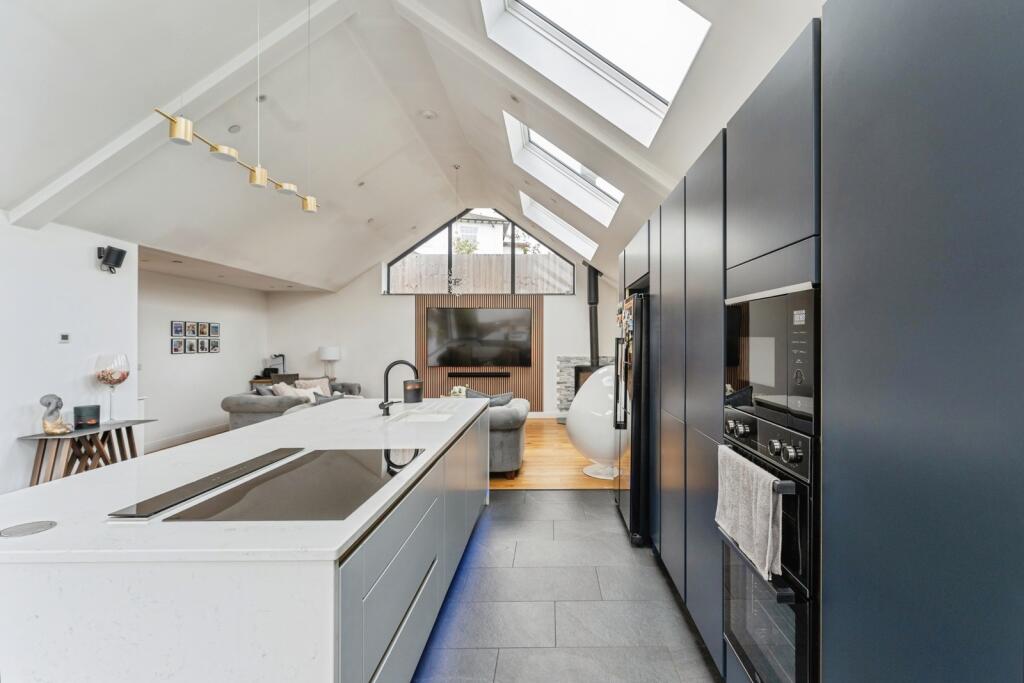 Kitchen/ Family Room