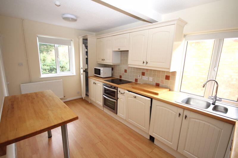 Kitchen/breakfast area