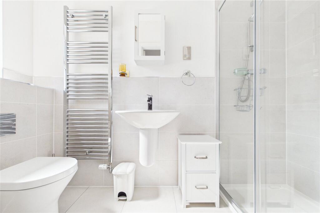 En Suite Bedroom 2