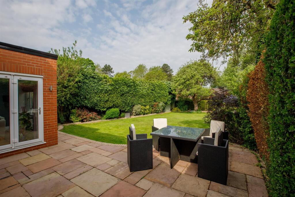 Good Sized Rear Garden