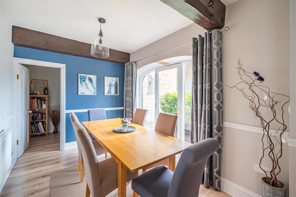Sitting Room.jpg